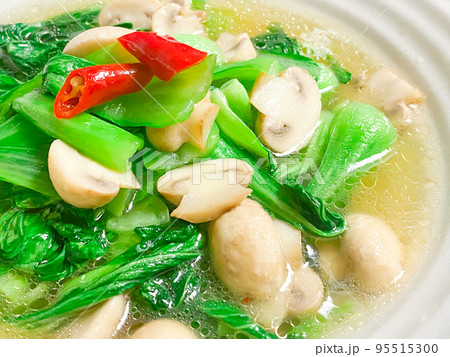 中国家庭料理・小青菜炒蘑菇（チンゲンサイとマッシュルームの中華炒め） 95515300