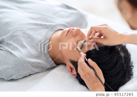 エステ　男性　ビューティー　美容　眉毛サロン　エステサロン 95517265