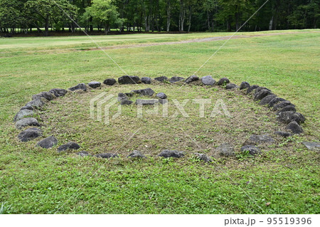 尖石遺跡（長野県茅野市） 95519396