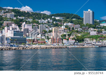 《静岡県》熱海サンビーチ・リゾート地の風景 《静岡県》熱海サンビーチ・リゾート地の風景 95519744