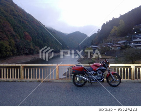 ライダー目線で見る秋の風景 95524223