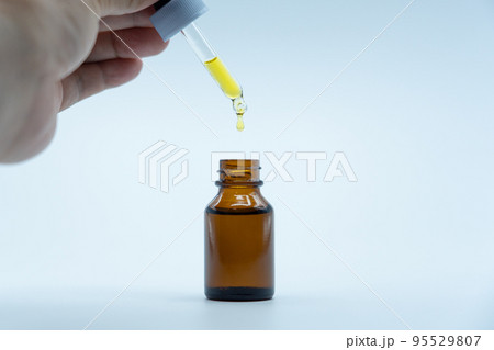 健康に良いとされている合法的なCBDオイル 健康に良いとされている合法的なCBDオイル 95529807