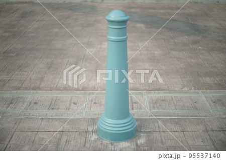 Column for seperate between road and human walk 95537140