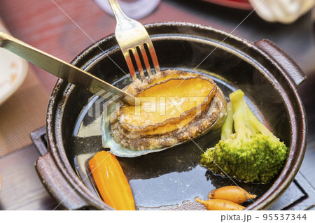 アワビのバター焼き 95537344