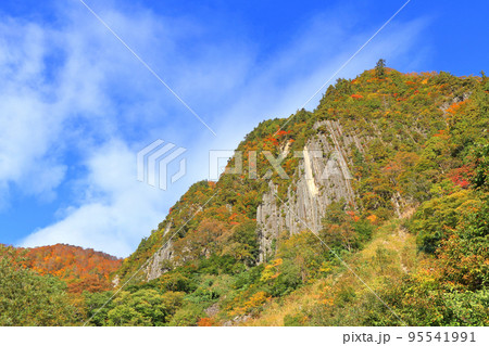 錦秋の秋山郷 布岩 錦秋の秋山郷 布岩 95541991
