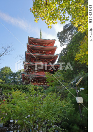 高知県高知市五台山 四国霊場第三十一番札所 五台山竹林寺の五重の塔の