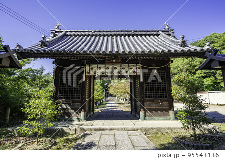 三原八幡宮 随身門 広島県三原市 三原八幡宮 随身門 広島県三原市 95543136