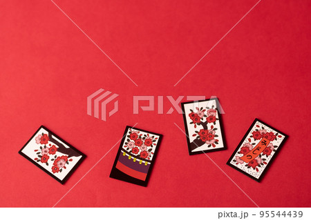 花札の花鳥風月・弥生 95544439