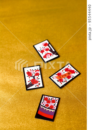 花札の花鳥風月・弥生 95544440