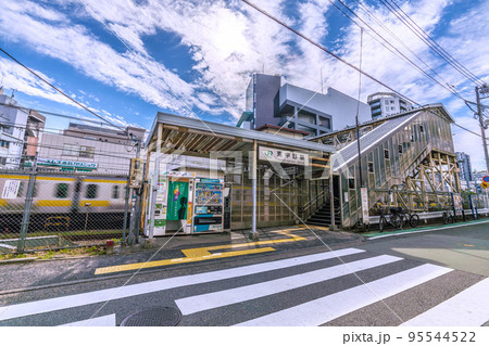 日本の東京都市景観　東中野駅などを望む 95544522