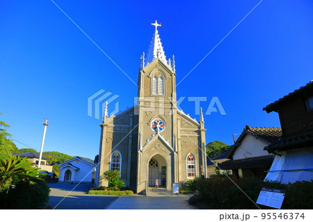 【熊本県】快晴の﨑津教会天主堂（天草） 95546374