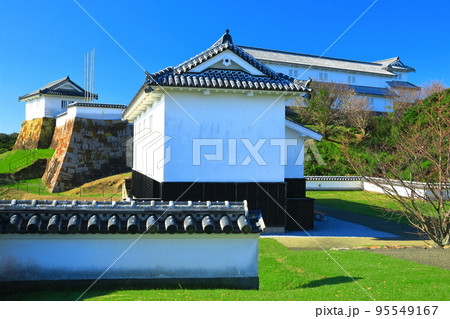 【熊本県】快晴の富岡城跡（天草） 95549167