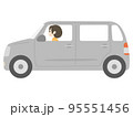 車を運転する介護士 95551456