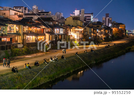 《京都府》鴨川の夜景・京都の街並み 《京都府》鴨川の夜景・京都の街並み 95552250