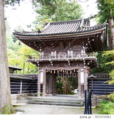 石川県小松市 那谷寺 山門 石川県小松市 那谷寺 山門 95555081