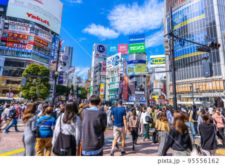 日本の東京都市景観 外国人続々…水際対策が大幅緩和…渋谷はコロナ禍前の賑わい=10月23日 日本の東京都市景観 外国人続々…水際対策が大幅緩和…渋谷はコロナ禍前の賑わい=10月23日 95556162