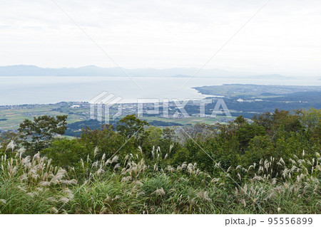 箱館山から見た琵琶湖　滋賀県 95556899