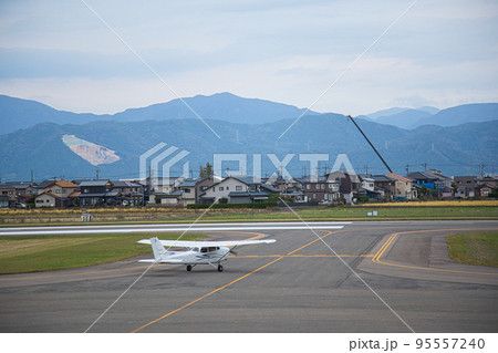 福井空港 95557240