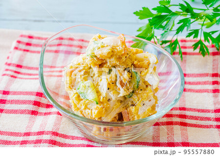 サツマイモのポテトサラダ 95557880
