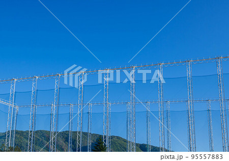ゴルフ練習場の防球ネット ゴルフ練習場の防球ネット 95557883