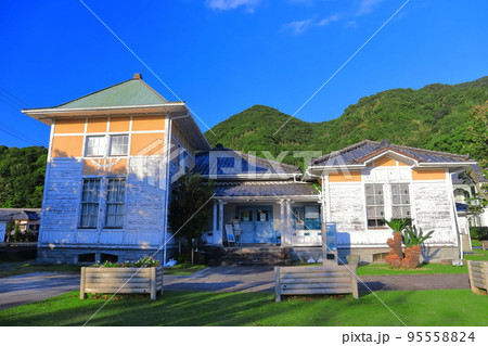 【熊本県】快晴の浦島屋と龍驤館（三角西港） 95558824