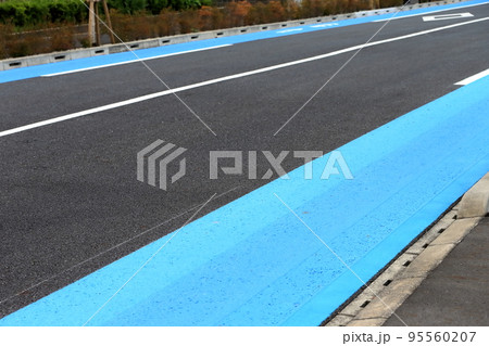 自転車専用通行帯 イメージ 自転車専用通行帯 イメージ 95560207