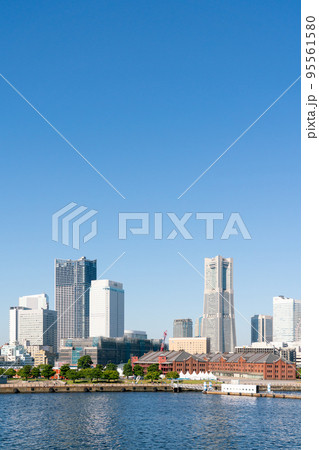 【神奈川県】晴天の横浜みなとみらい 95561580