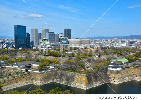 春 大阪城公園 春 大阪城公園 95561607