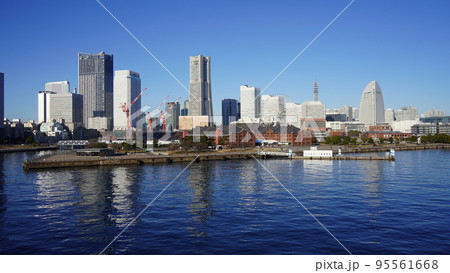 大さん橋から見たみなとみらい、赤レンガ倉庫、 95561668