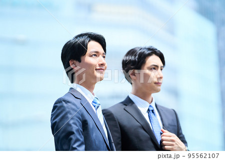 ビジネス　若い　 95562107