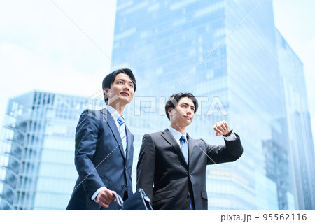 ビジネス　若い　 95562116