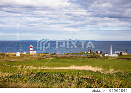 【北海道・稚内市】日本最北端の地　宗谷岬公園と樺太 10月 95562845