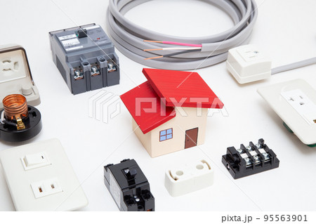 住宅電気工事　イメージ　 95563901