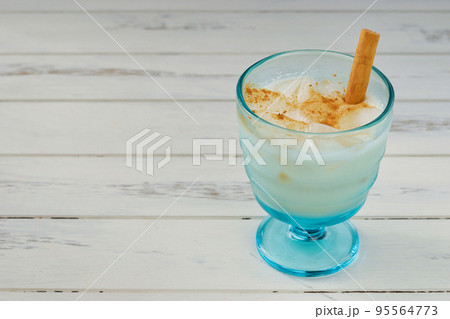 メキシコの飲み物 オルチャータ メキシコの飲み物 オルチャータ 95564773