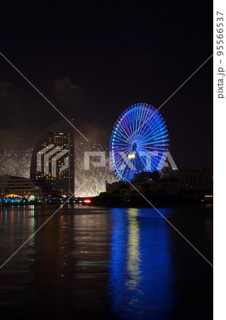 横浜みなとみらいの花火 95566537
