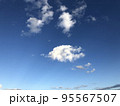 10月の空 95567507