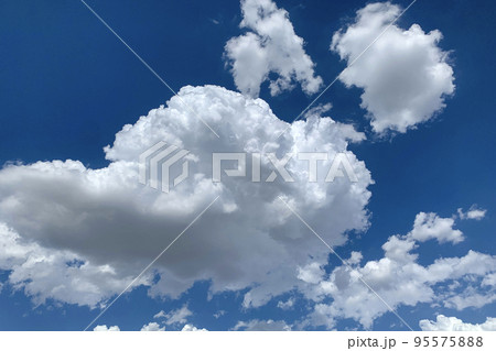 Wonderful blue summer sky with clouds, white clouds in blue sky Wonderful blue summer sky with clouds, white clouds in blue sky 95575888
