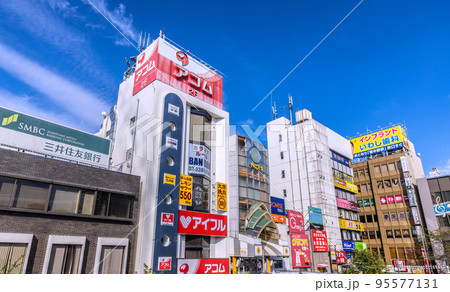 日本の東京都市景観 中野サンモール商店街などを望む＝10月23日 95577131