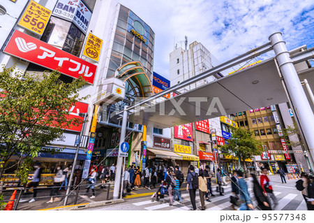 日本の東京都市景観 中野サンモール商店街などを望む=10月23日 日本の東京都市景観 中野サンモール商店街などを望む=10月23日 95577348