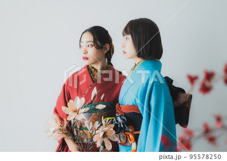 着物 色無地 振袖 双子 着物 色無地 振袖 双子 95578250