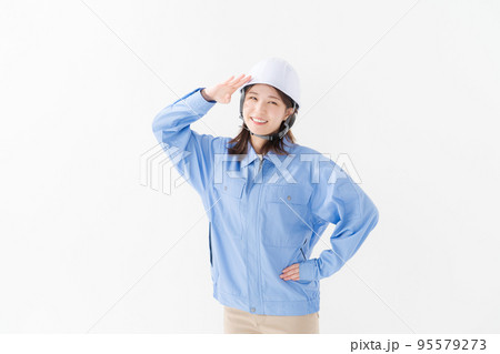 作業着を着ている女性 作業着を着ている女性 95579273