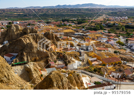 Neighborhood with troglodyte cave houses, Guadix, Spain 95579356