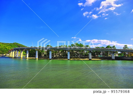 【熊本県】晴天の天草瀬戸大橋 95579368