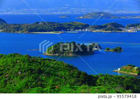 【熊本県】晴天の天草松島（天草パールライン） 95579418