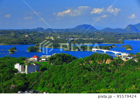 【熊本県】晴天の天草松島（天草パールライン） 95579424