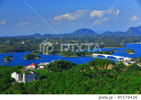 【熊本県】晴天の天草松島（天草パールライン） 95579436