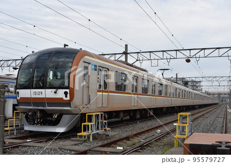 東京地下鉄10000系車両(東京メトロ副都心線、東京メトロ有楽町線)車両基地にて 95579727