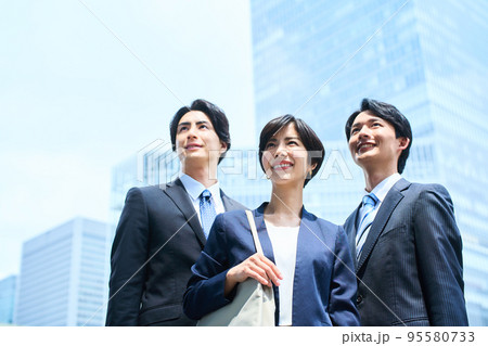 ビジネス　若い　 95580733
