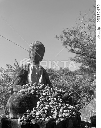 箱根・元箱根の賽の河原 95582470