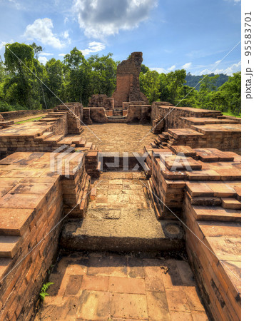 ベトナム・世界遺産ミーソン聖域 グループH遺跡 / My Son, Vietnam ベトナム・世界遺産ミーソン聖域 グループH遺跡 / My Son, Vietnam 95583701